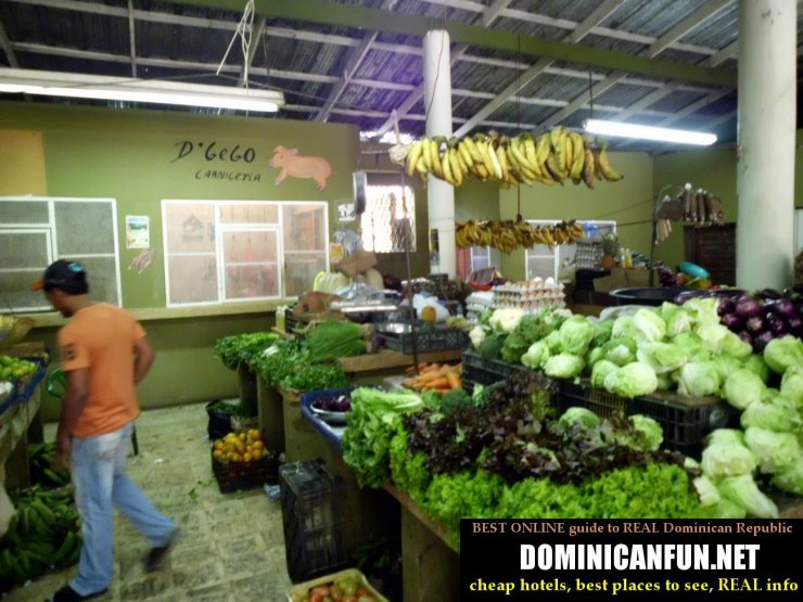 Jarabacoa fruit market