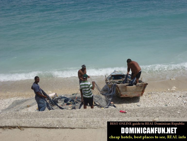 Fishermen in Enriquillo